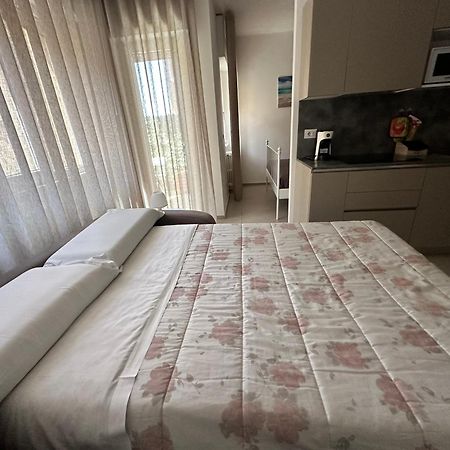 Apartments Ennio Top Class Bari Luaran gambar