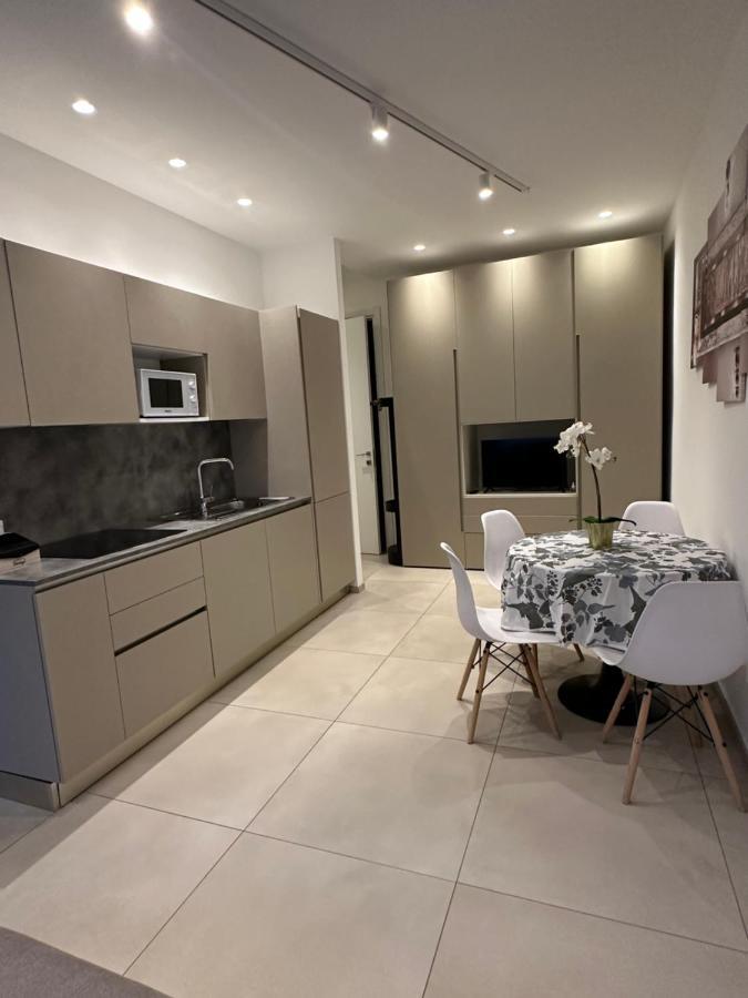 Apartments Ennio Top Class Bari Luaran gambar