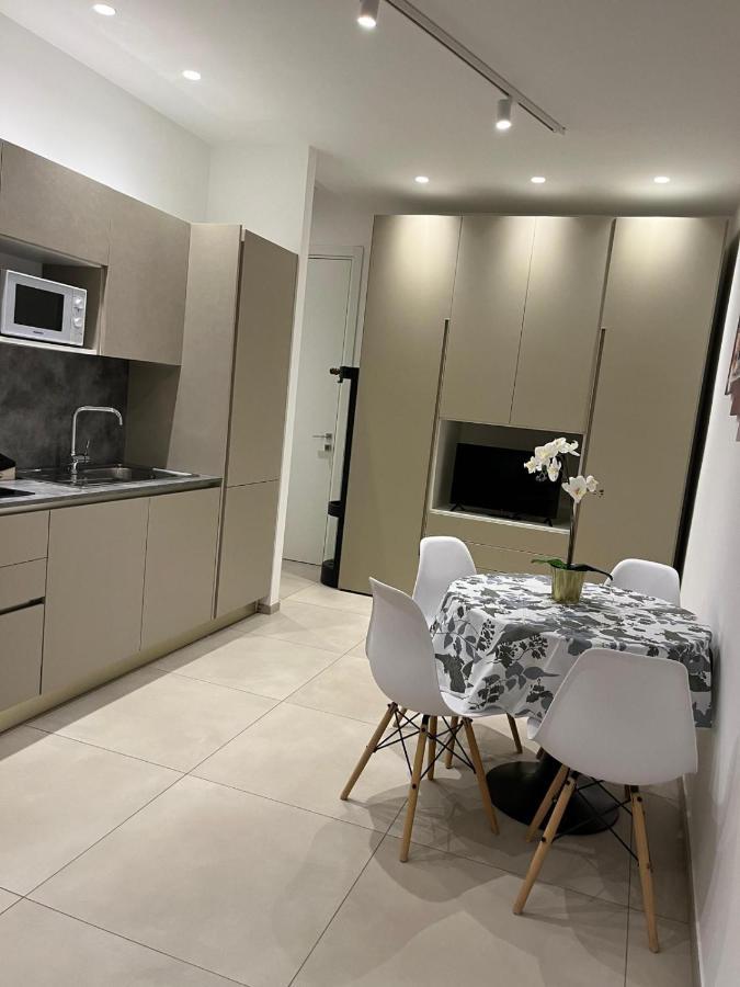 Apartments Ennio Top Class Bari Luaran gambar
