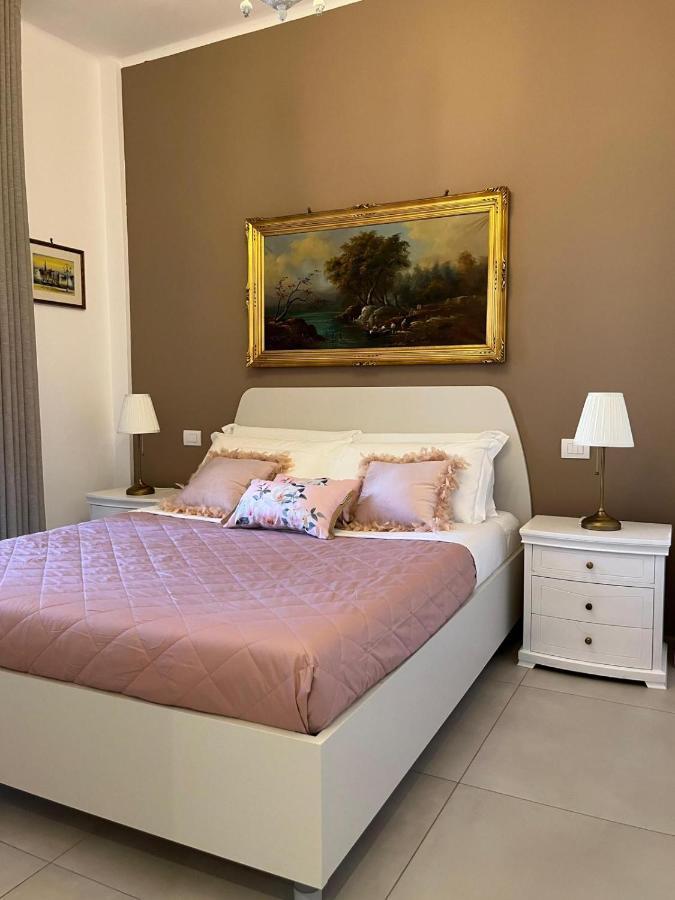 Apartments Ennio Top Class Bari Luaran gambar